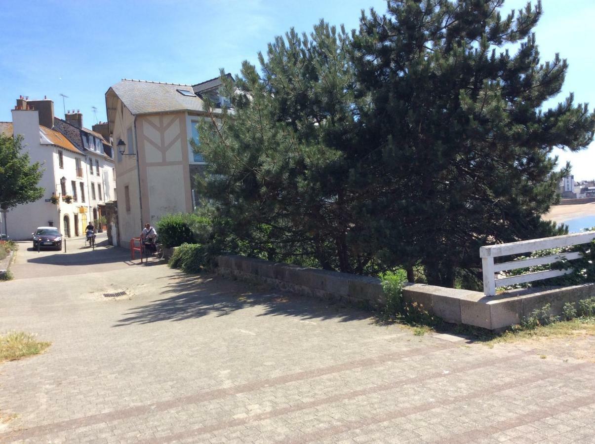 Le Dauphine 20M De La Plage แซ็งต์มาโล ภายนอก รูปภาพ